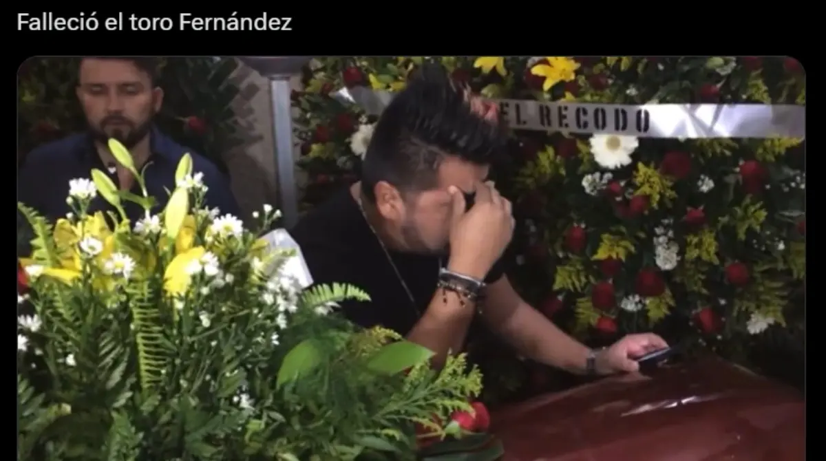 Los memes de la lesión del 'Toro' Fernández con Cruz Azul ¡Se lesionó solo!