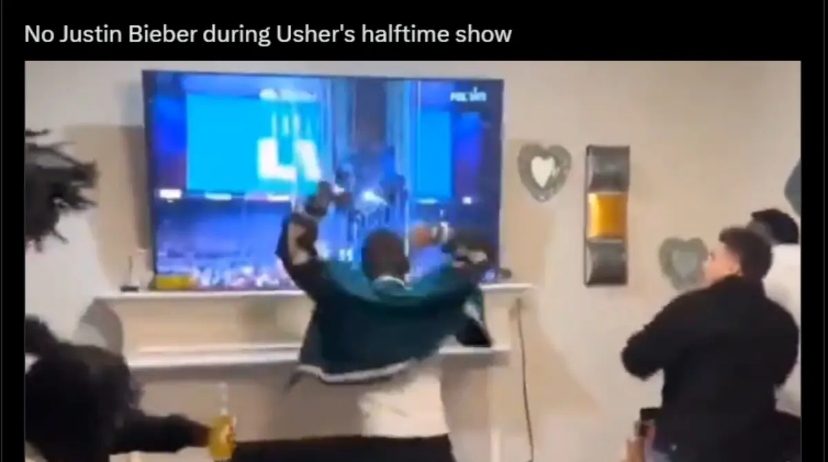 Usher: Los memes que dejó el show de medio tiempo y la ausencia de Justin Bieber