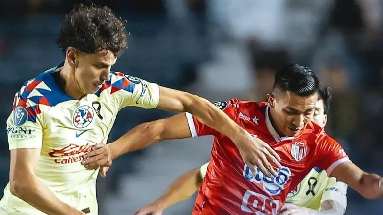 Las Águilas remontaron para calificar a la siguiente ronda. (X - América)