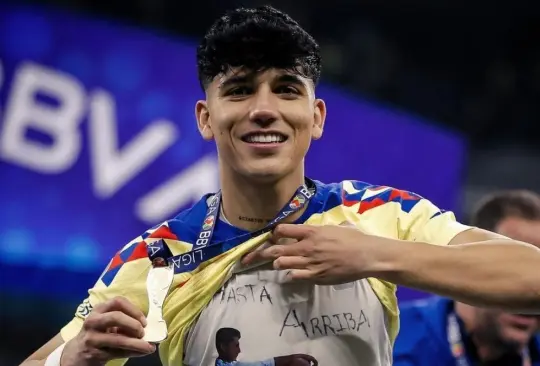 El jugador mexicano cautivó a una popular creadora de contenidos que lo elogió en una transmisión. El jugador mexicano cautivó a una popular creadora de contenidos que lo elogió en una transmisión.