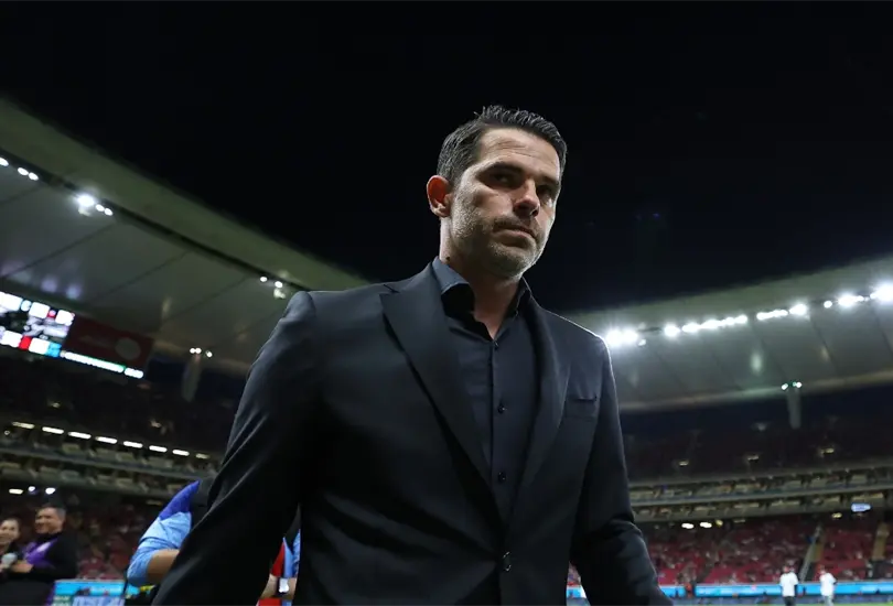 Un entrenador histórico acusó a Fernando Gago, DT de Chivas, de tenderle la cama Un entrenador histórico acusó a Fernando Gago, DT de Chivas, de tenderle la cama