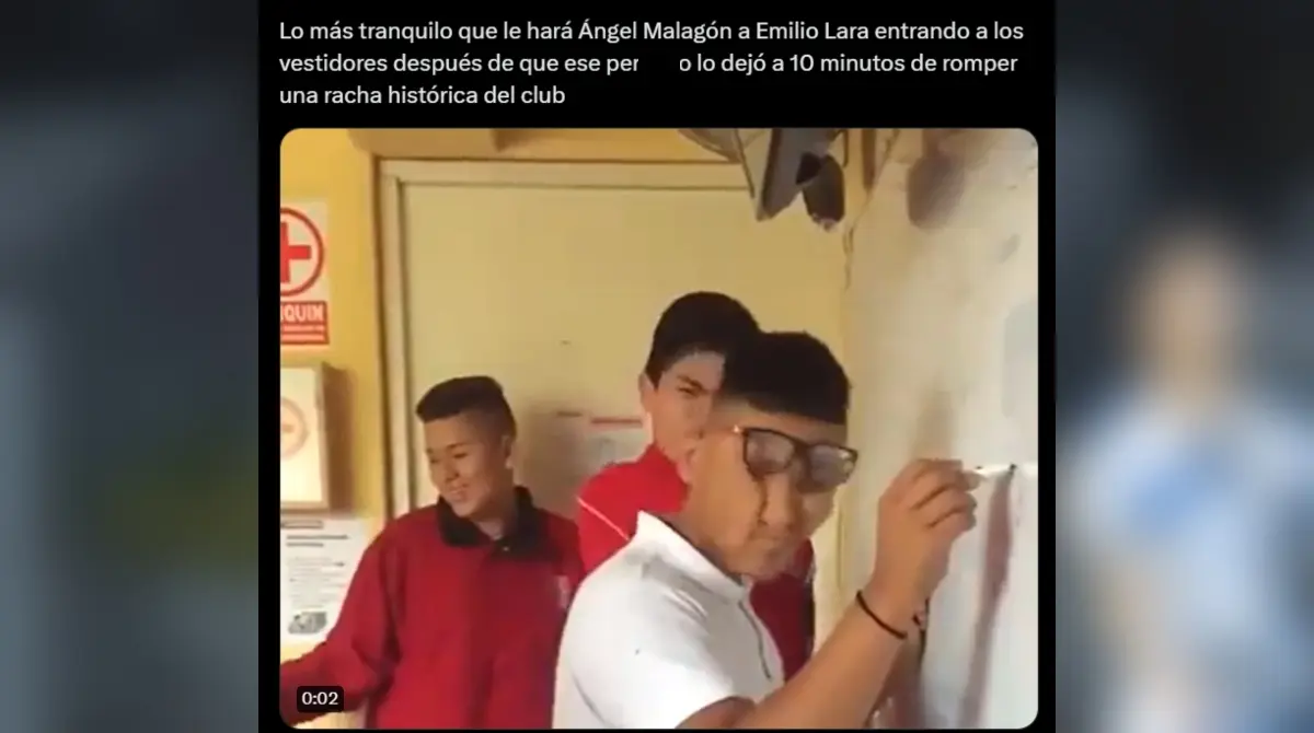 Emilio Lara se lleva los memes tras arruinar récord de Luis Malagón con América