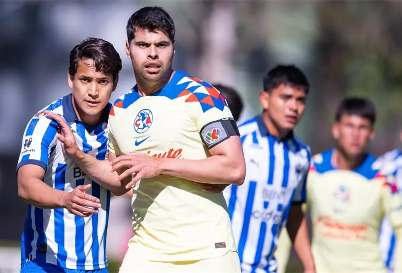 N&eacute;stor Araujo se convirti&oacute; en v&iacute;ctima de los memes.