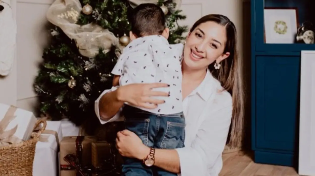 Mafer Alonso está a punto de cumplir 32 años de edad y se encuentra viviendo una gran etapa de su vida: desde sus comienzos en Contacto Deportivo hasta sus enlaces actuales en TUDN y la llegada de un hijo, su vida es un balance entre ser mamá trabajadora y siempre apasionada por los deportes, sin importar lo que digan los demás.