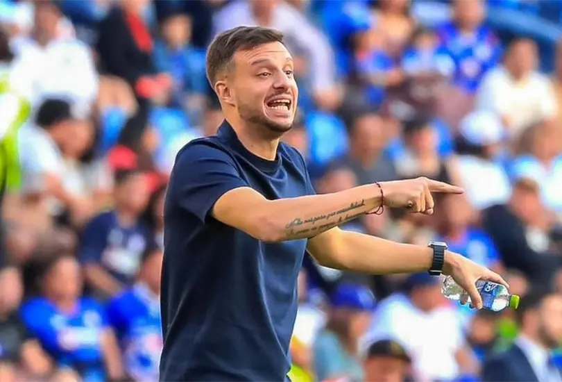 Mart&iacute;n Anselmi podr&iacute;a dejar a Cruz Azul de forma inesperada.