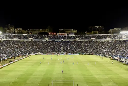 Un equipo abandonará su estadio al no lograr que se lo vendieran.