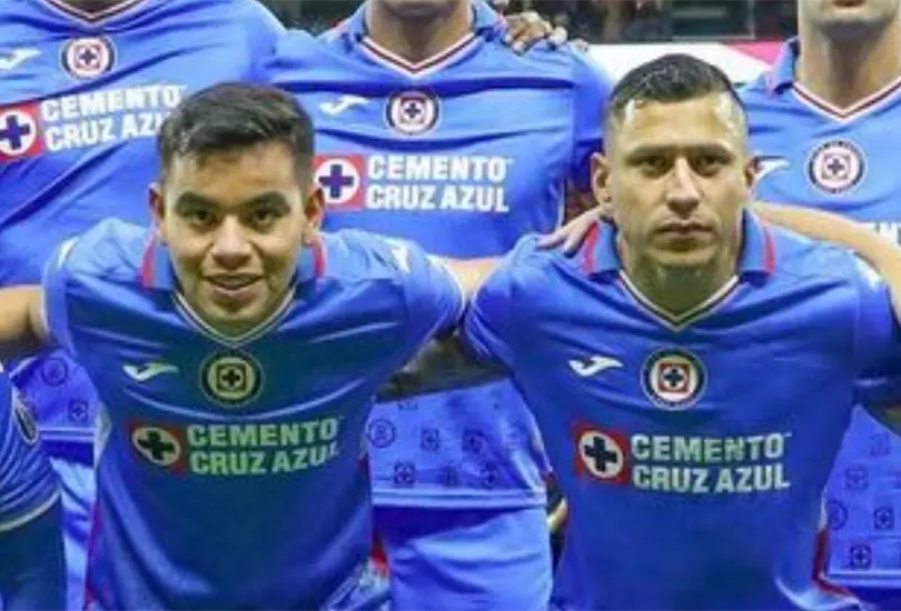 Charly Rodr&iacute;guez parece extra&ntilde;ar a Julio C&eacute;sar Dom&iacute;nguez.