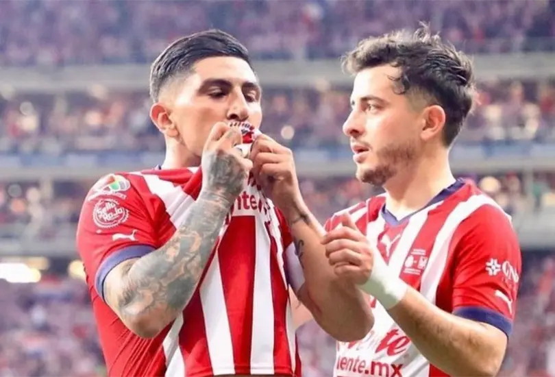 V&iacute;ctor Pocho Guzm&aacute;n tuvo diferencias con Alan Mozo.