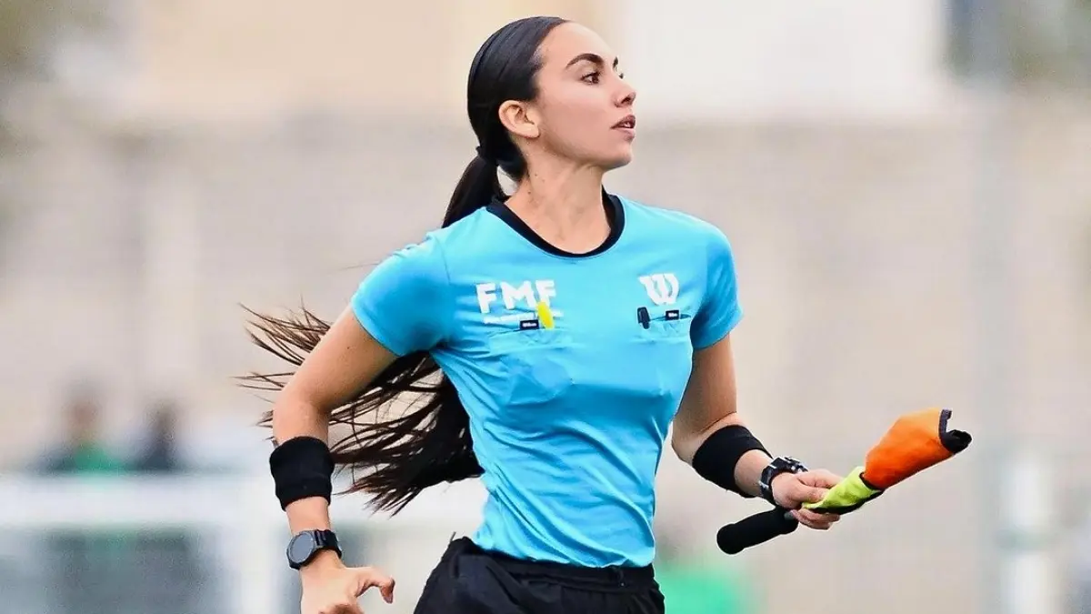 La mujer originaria de Sinaloa siempre fue aficionada del futbol y ahora trabaja directamente en él.
