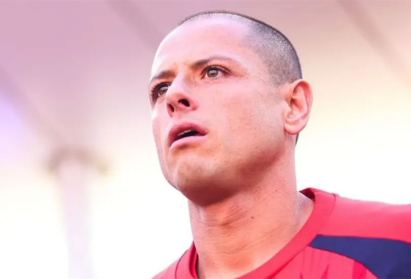 El regreso de Javier Hern&aacute;ndez a Chivas ha generado m&uacute;ltiples cr&iacute;ticas debido a su falta de gol 