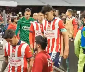 El polémico gesto de Erick Gutiérrez a la afición del América tras la eliminación de Chivas