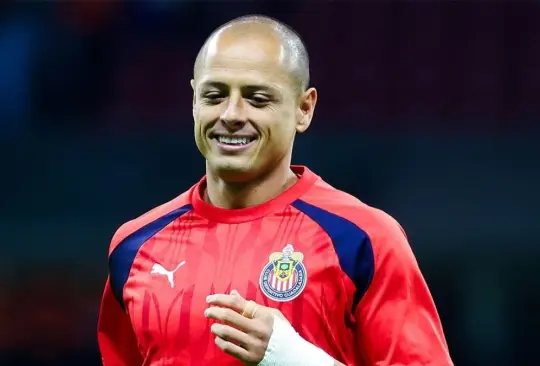 Se revelaron las verdaderas actitudes de Chicharito dentro de Chivas.