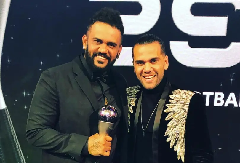 El hermano de Dani Alves mand&oacute; un mensaje tras la liberaci&oacute;n bajo fianza.