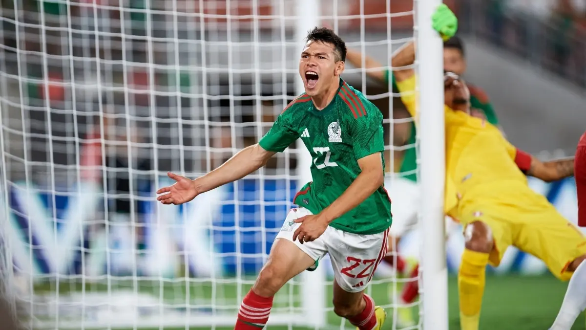 Hirving Lozano también habló sobre las fórmulas de Martino antes y durante el Mundial, llegando a reconocer ante David Faitelson que el 'Tata' los trataba como niños chiquitos.