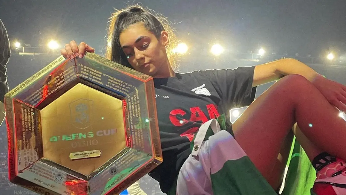 El éxito también llegó con su equipo, pues logró ganar el primer torneo de copa que se disputó en el proyecto.