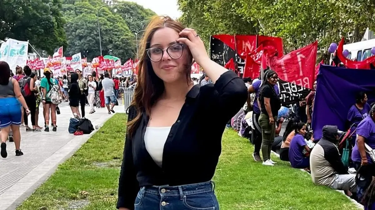 Tambi&eacute;n presume un diplomado enfocado en Igualdad de g&eacute;nero, pol&iacute;ticas p&uacute;blicas, legislaci&oacute;n y liderazgo.