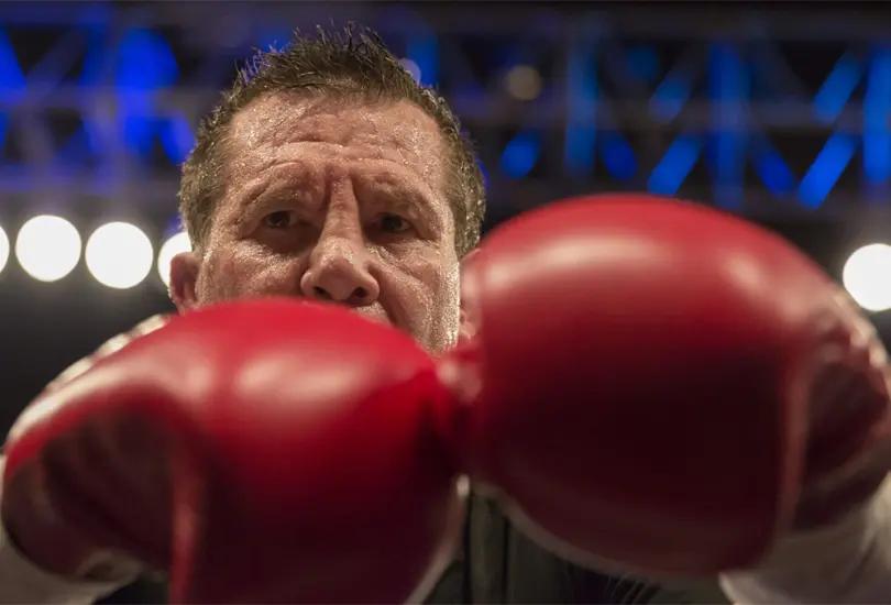 Julio César Chávez, tricampeón mundial de boxeo. Julio César Chávez, tricampeón mundial de boxeo.