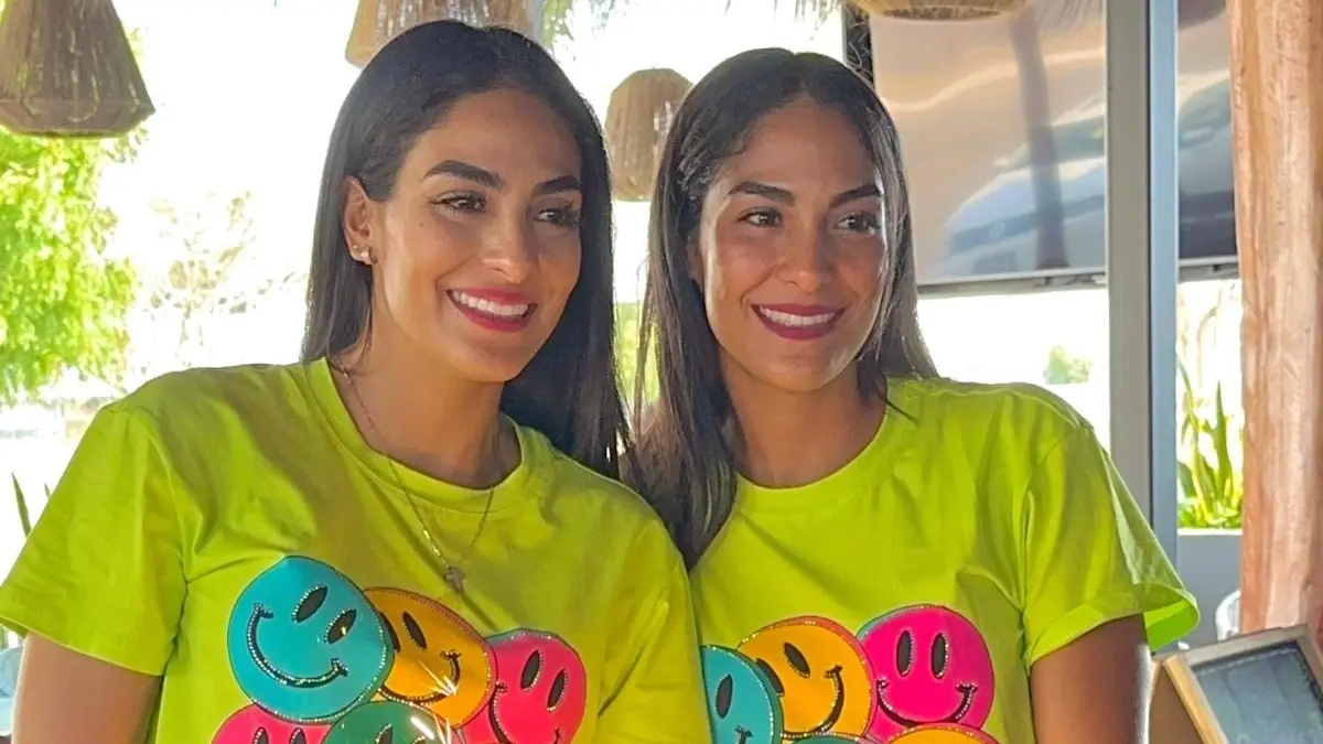 Stefi Jiménez sorprende a los aficionados por tener una gemela, misma que lleva por nombre Jessica y que se mantiene alejada de la fama.