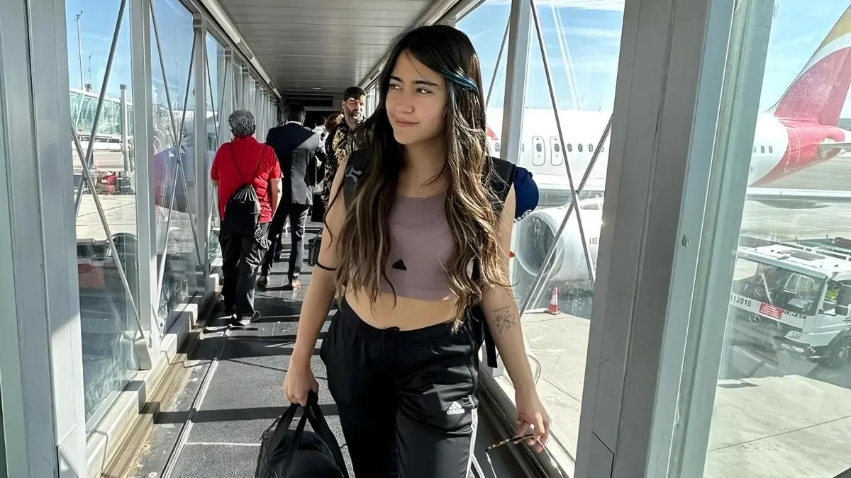 Gracias a su enorme interacción ha podido colaborar con grandes marcas incluso de talla internacional como Adidas.