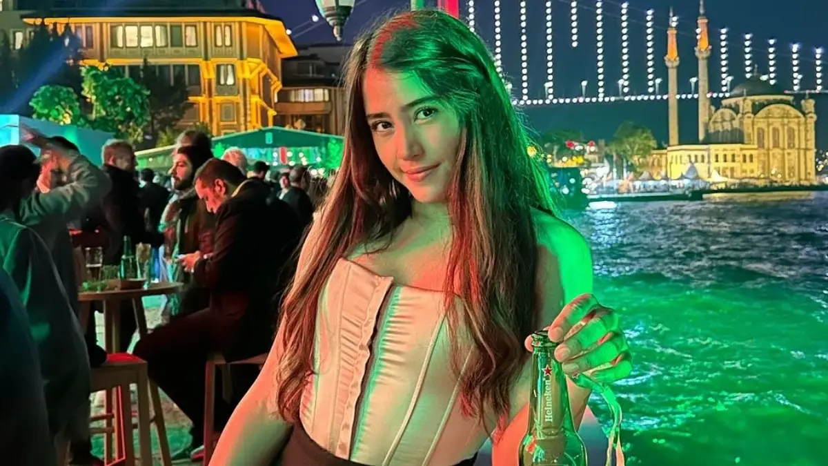 Sus contenidos en conjunta acumula cerca de 200 millones de likes, números bastante impresionantes.