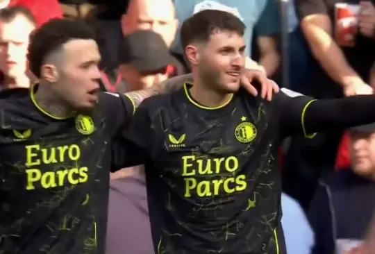 Santiago Giménez rompió su sequía goleadora en el Feyenoord vs PSV, de Chucky Lozano Santiago Giménez rompió su sequía goleadora en el Feyenoord vs PSV, de Chucky Lozano