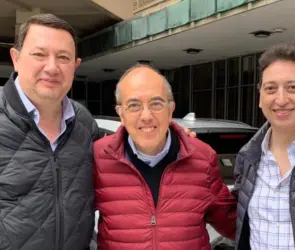 ¡Hasta las lágrimas! La despedida de Pepe Segarra a Toño de Valdés y Enrique Burak (VIDEO)