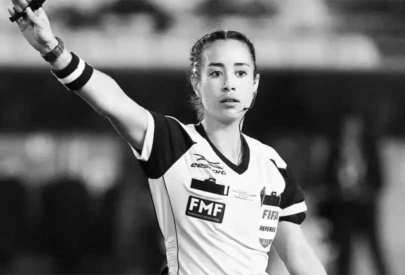 La mexicana no tendr&iacute;a permitido hablar ante los medios pese a ser protagonista de un hecho hist&oacute;rico.