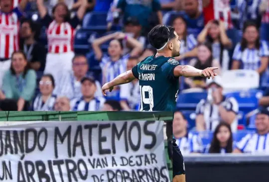 Algunos aficionados de Rayados fueron causantes de actos violentos en el partido contra Chivas.