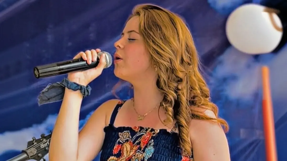 Son varias las cualidades por las que ha ganado miles de followers, ya que comparte su vida cotidiana.