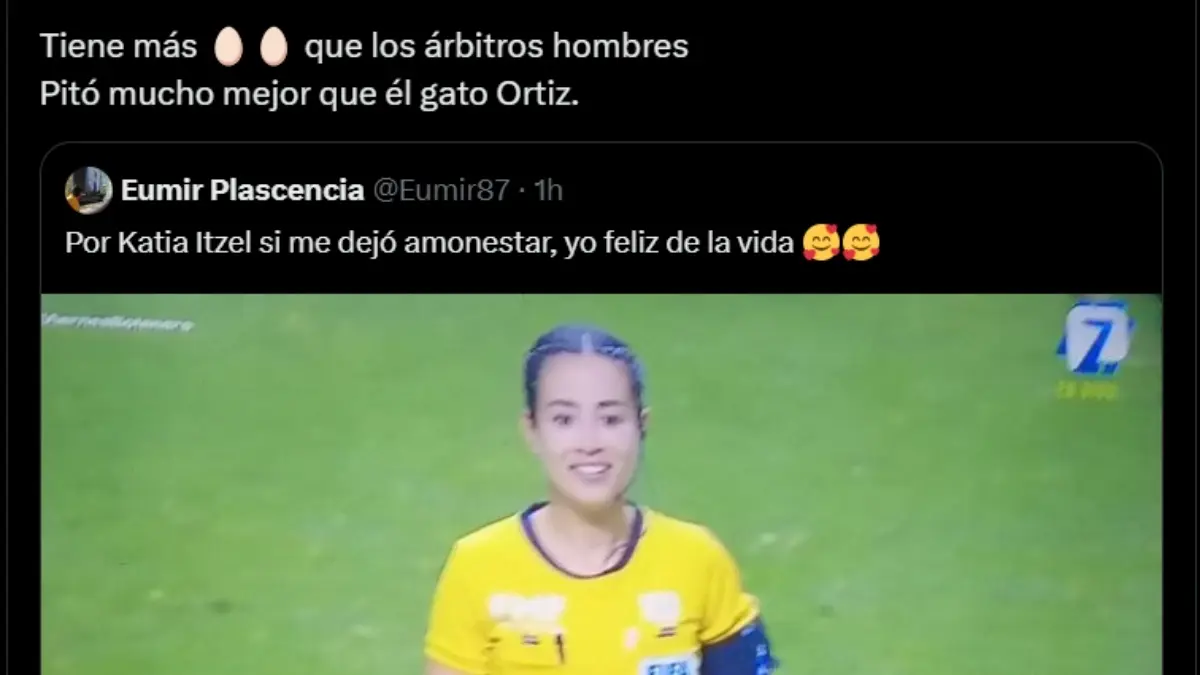 Katia Itzel García es reconocida por la afición de Cruz Azul tras marcar penal vs Puebla