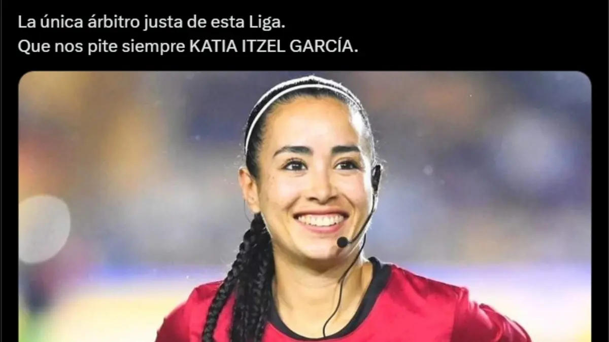 Katia Itzel García es reconocida por la afición de Cruz Azul tras marcar penal vs Puebla
