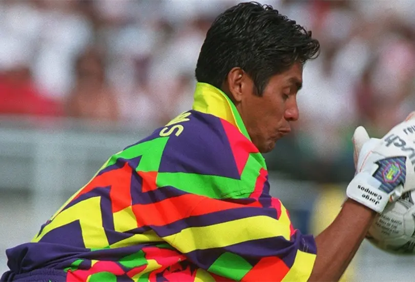 Jorge Campos es uno de los porteros de baja estatura que lograron el &eacute;xito.