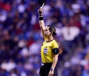 Katia Itzel García manda mensaje tras demostrar autoridad dentro de la Liga MX