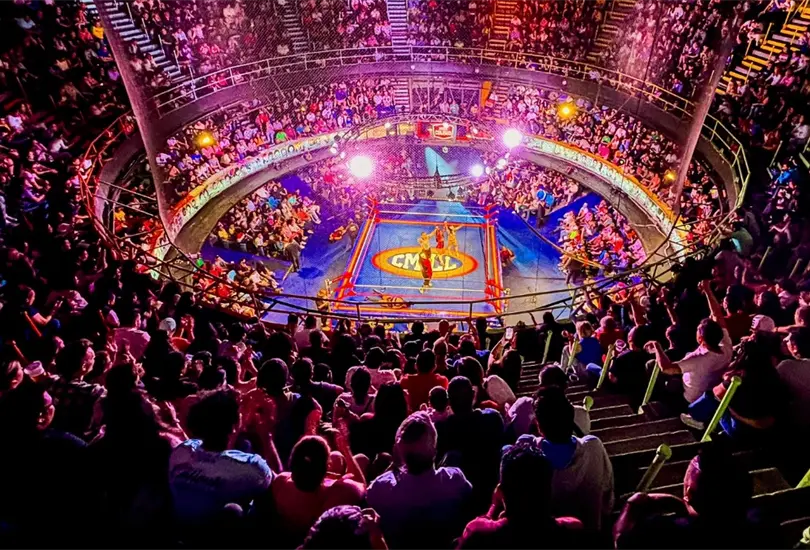 El exluchador fue denunciado ante las autoridades por violencia, seg&uacute;n reportaron mediante redes sociales.