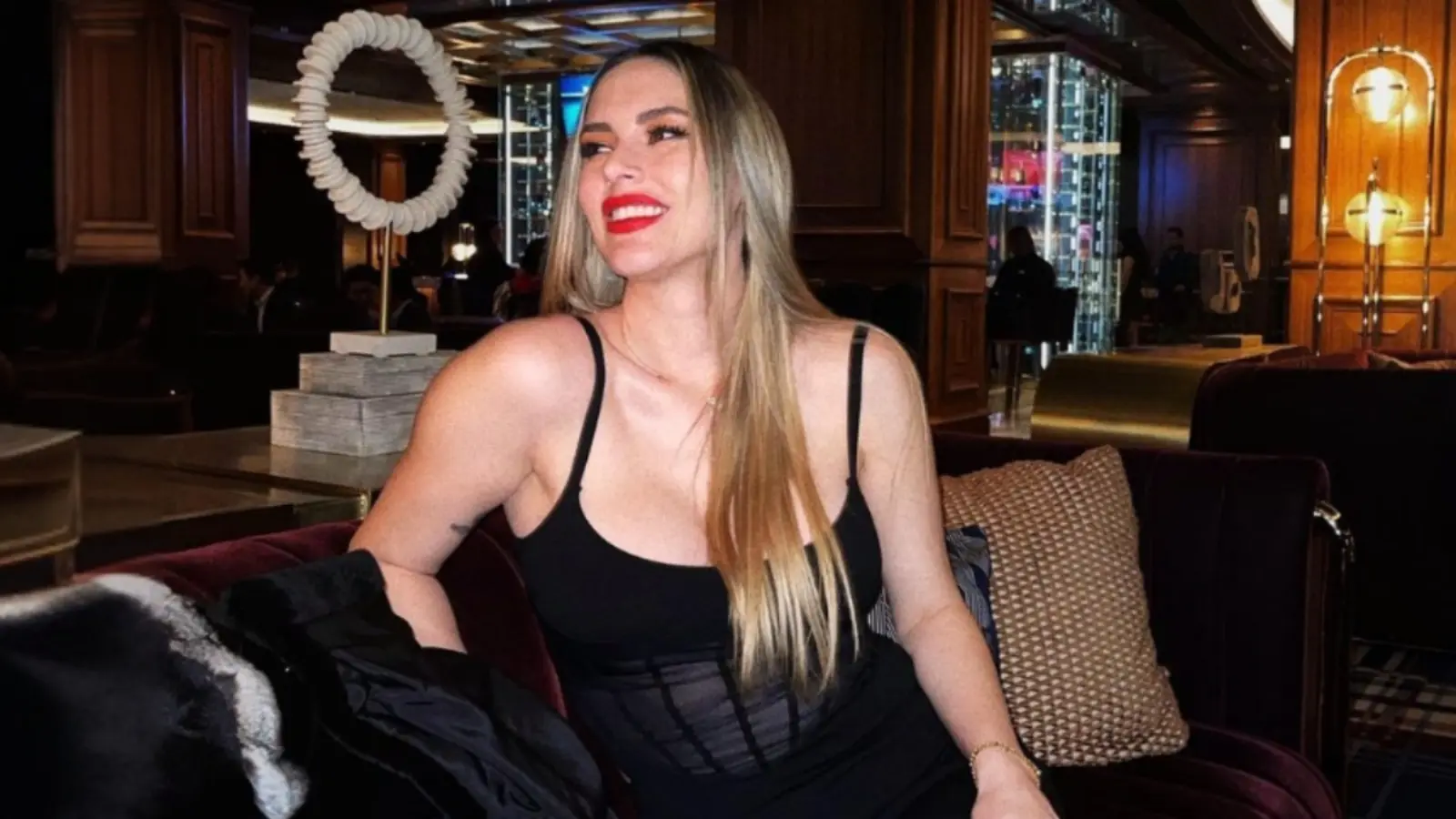 La mexicana ha ganado mucho protagonismo en la cobertura del torneo europeo y es querida por miles de seguidores.