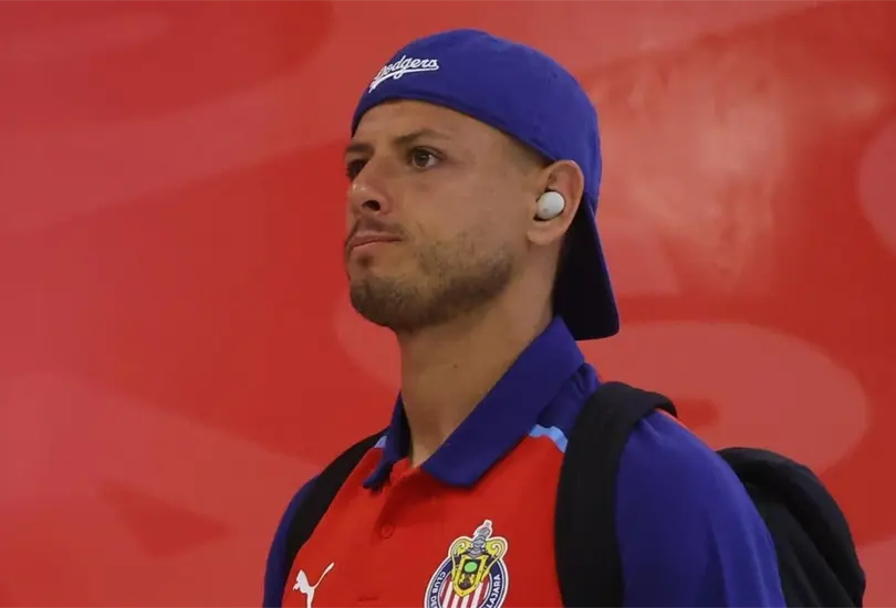 El Chicharito public&oacute; un mensaje contundente en contra de quienes lo acusan de estar de vacaciones