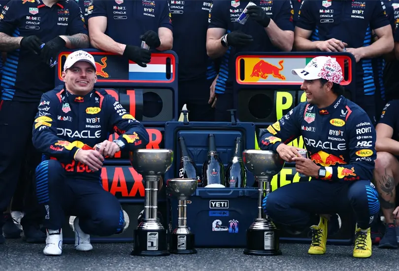 Checo P&eacute;rez y Red Bull recibir&iacute;an un duro golpe con la salida de un estandarte de la escuder&iacute;a