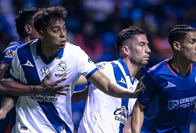 El Puebla fue exhibido por robar utiler&iacute;a del Pachuca.