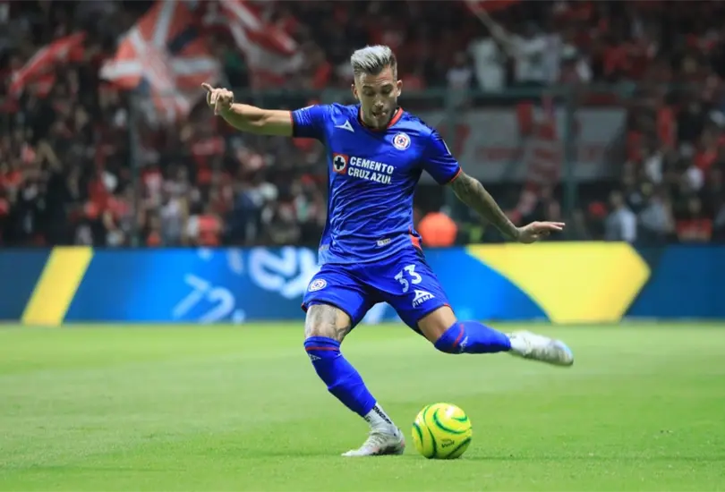 El futbolista habló ante los medios y sentenció que sintió una postura defensiva de sus rivales. El futbolista habló ante los medios y sentenció que sintió una postura defensiva de sus rivales.