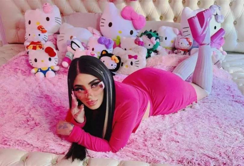 La popular cantante mexicana ha publicado una vacante que llamó mucho la atención entre sus seguidores. La popular cantante mexicana ha publicado una vacante que llamó mucho la atención entre sus seguidores.