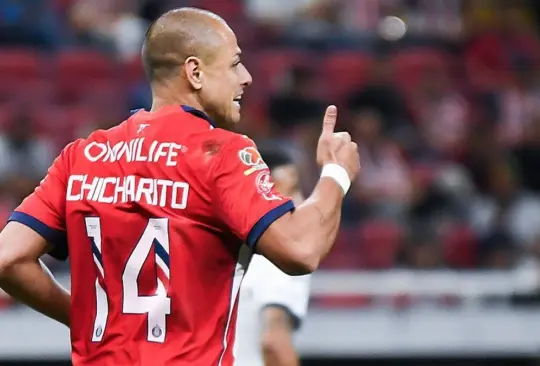 Chicharito Hernández no ha podido enviar el balón al fondo de las redes hasta el momento. Chicharito Hernández no ha podido enviar el balón al fondo de las redes hasta el momento.