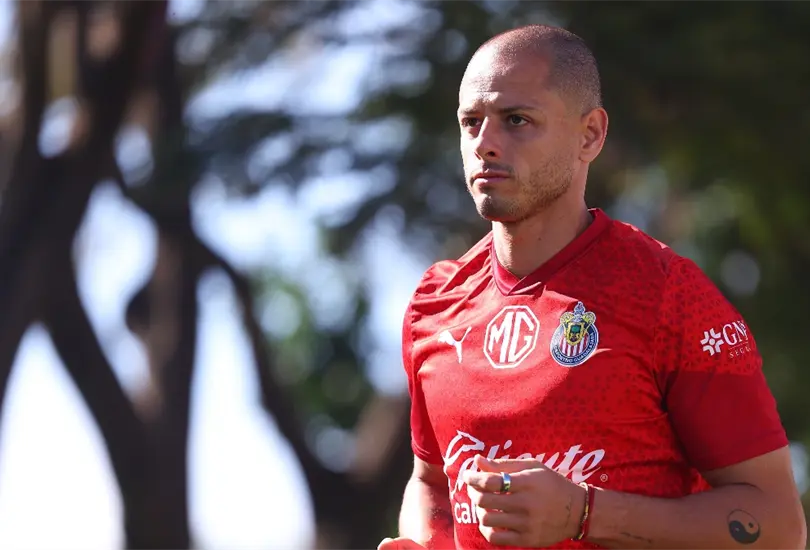 Chicharito Hern&aacute;ndez mand&oacute; una advertencia a sus compa&ntilde;eros de Chivas despu&eacute;s del triunfo sobre Puebla
