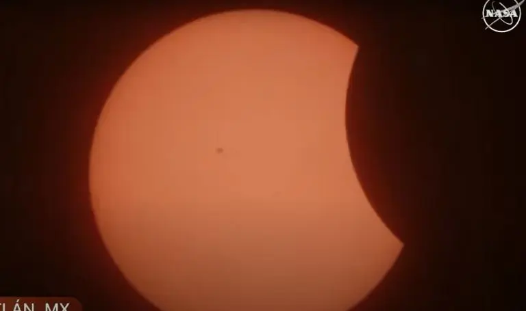 El Eclipse Solar 2024 capturado por el telescopio de la NASA - Captura