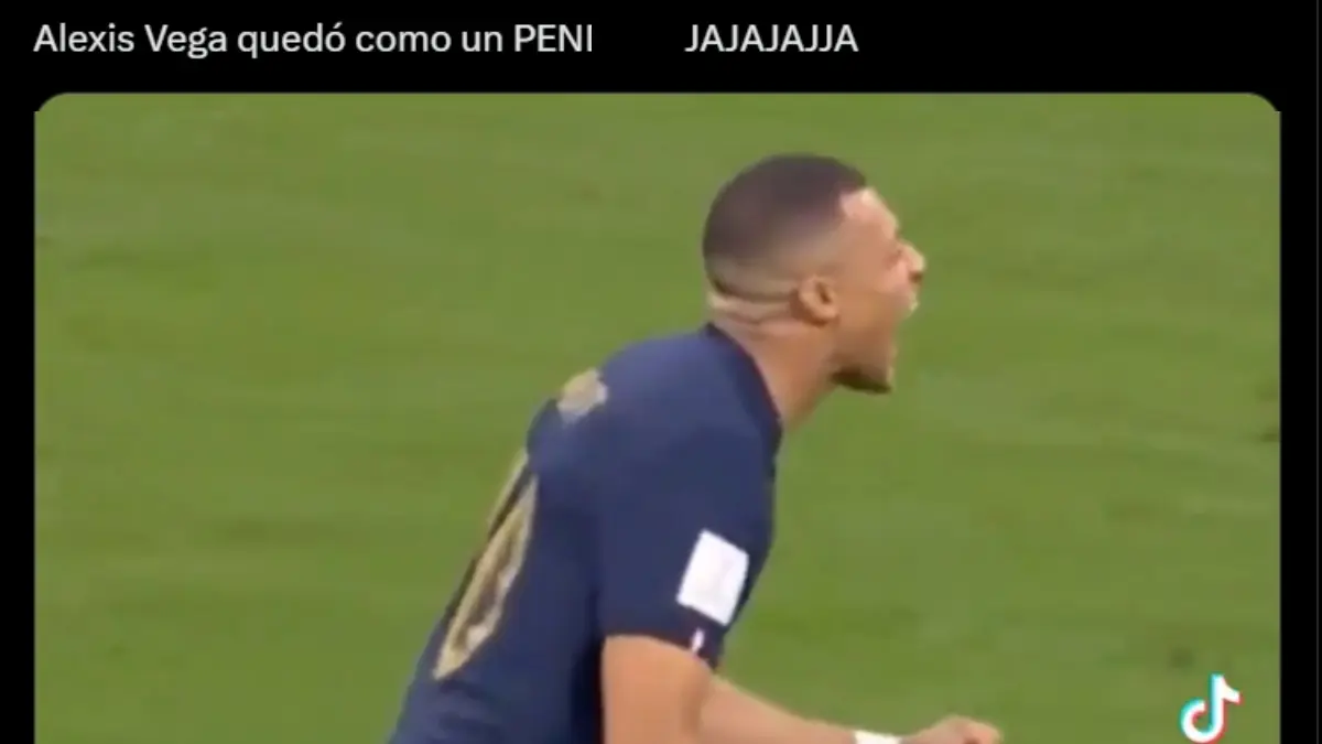 Alexis Vega es v&iacute;ctima de los memes por llorar tras meterle gol anulado a las Chivas