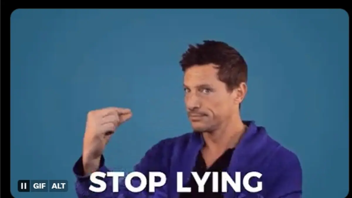 Narrador de TUDN es víctima de memes por presuntamente ver indebidamente a su compañera