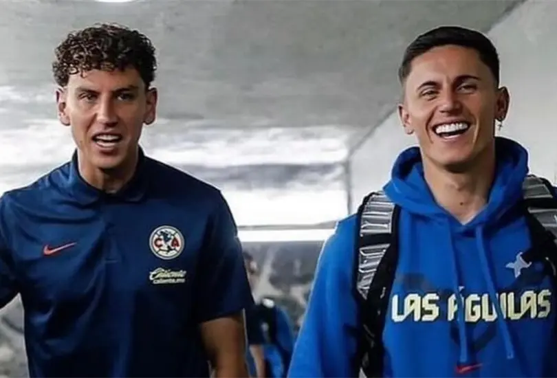 Ambos futbolistas fueron captados en un antro de la Ciudad de México la madrugada del domingo pasado Ambos futbolistas fueron captados en un antro de la Ciudad de México la madrugada del domingo pasado