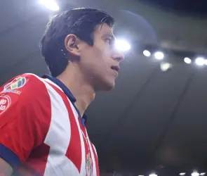 El motivo por el que JJ Macías no es tomado en cuenta con Chivas, ¿rompió el vestidor?