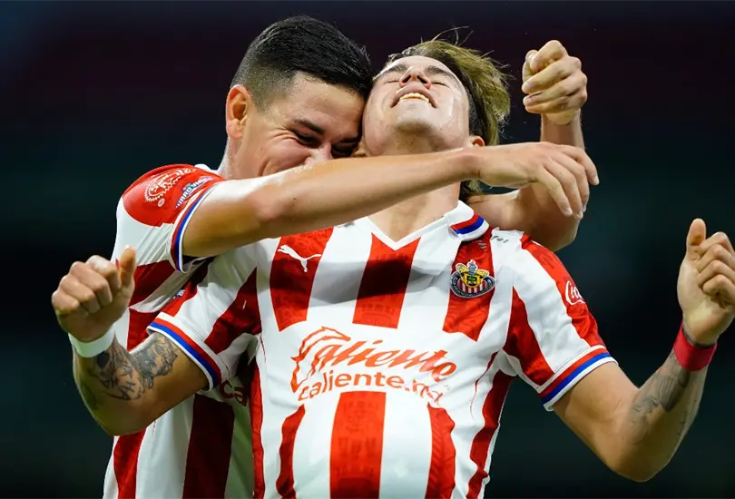 Am&eacute;rica y Chivas se han enfrentado en liguilla, donde el Chicotazo y otras series del Cl&aacute;sico Nacional son recordadas. 