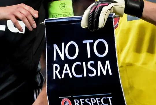 La FIFA busca implementar un castigo contundente a los equipos con afición racista.