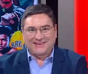 Pietrasanta insulta a aficionados por burlarse de Cruz Azul y Paco Villa